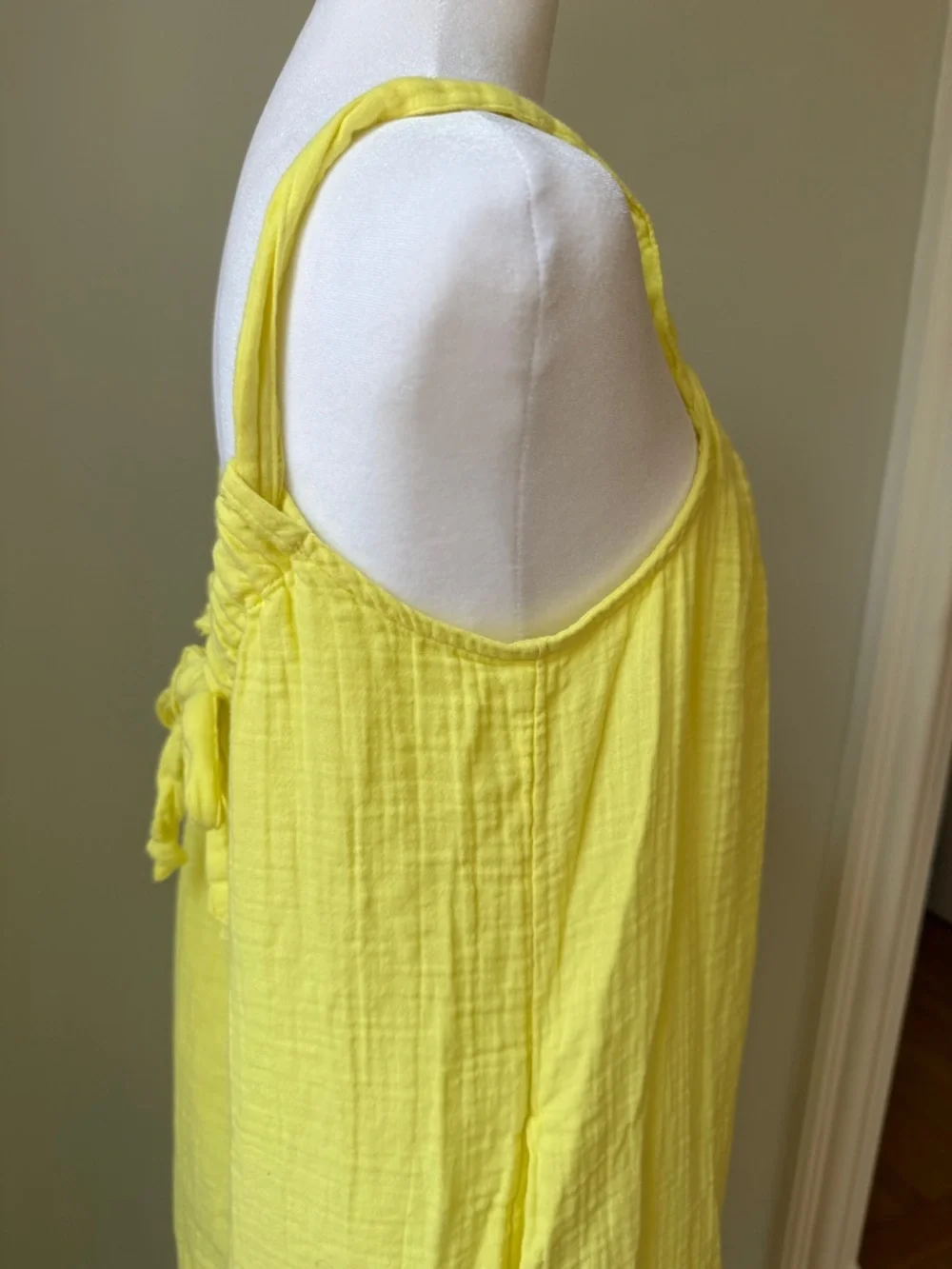 Old Navy Beach Dress Women’s Yellow Lightweight Size Small Back Tie - Picture 8 of 9